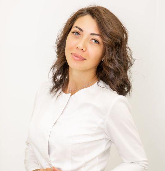 Ксения Лирола Ксения Лирола